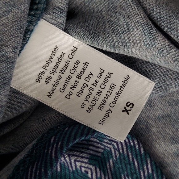 NWOT LulaRoe Floral Tunic Top Short Sleeve XS - Picture 6 of 6